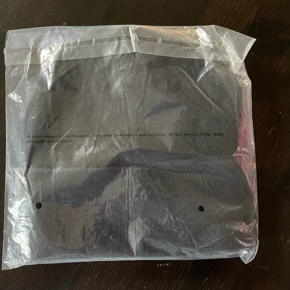 Queer Eye Black Beanie Knit Hat Stretchy Winter Unisex Adult NWT NIP - Picture 3 of 6